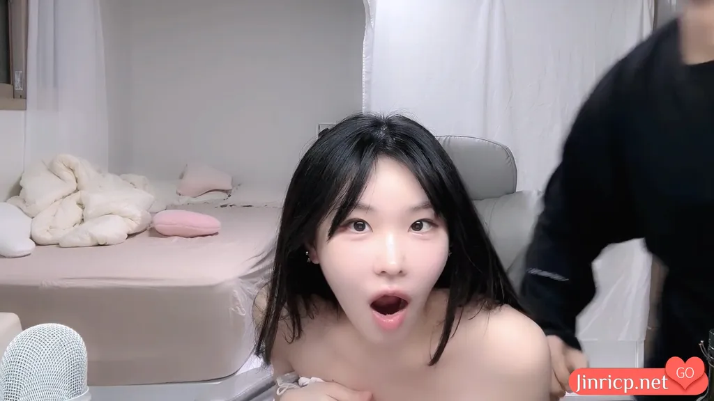 8h5nl_ 8h5nl_